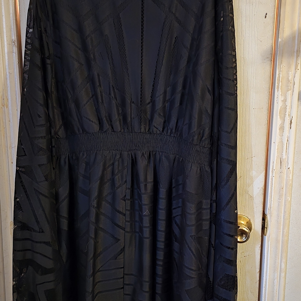 BloomChic Geometric Black Long Sleeve Dress